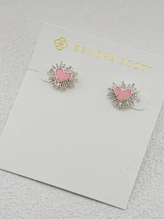 Kendra Scott Earrings - Picture 1 of 1
